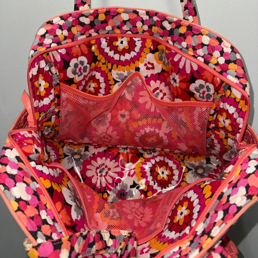Vera Bradley Stroll Around Diaper Bag Pixie Confetti Quilted Tote